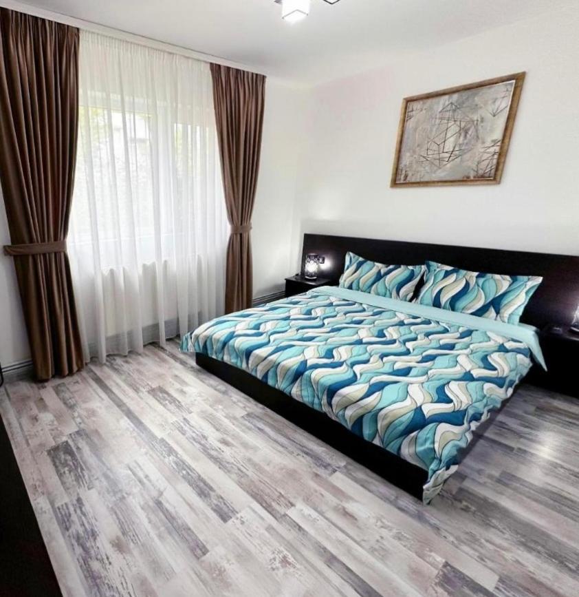 Comfort Apartment Targoviste Eksteriør billede